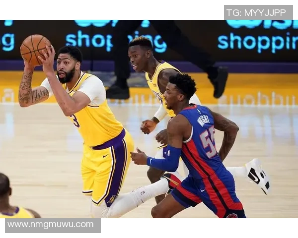 湖人对阵活塞精彩回放全程回顾与赛后分析尽在此处